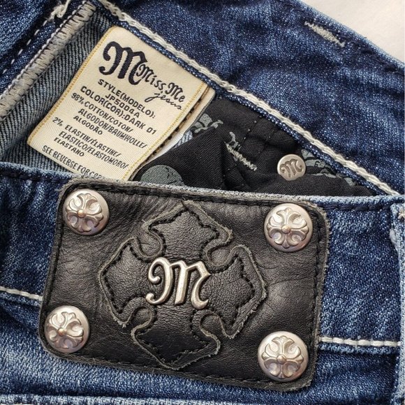 Miss Me Women's Boot Cut Jeans Blue Pockets Embroidered Low Rise Denim 28 - Picture 6 of 9